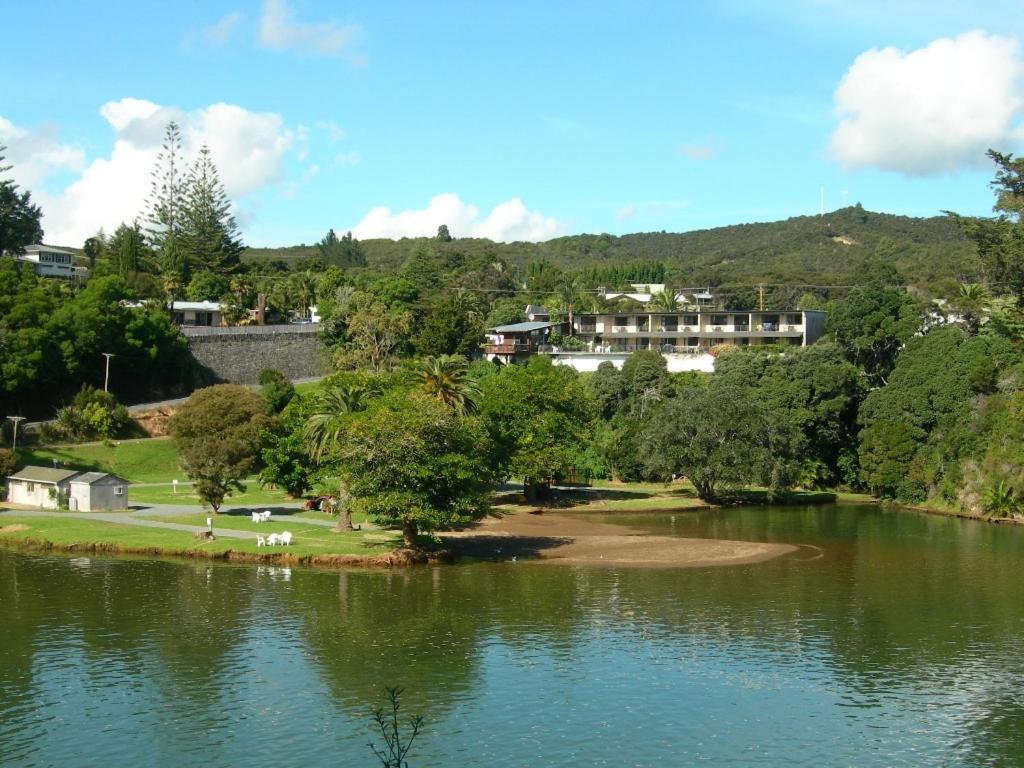 Waterfalls Estate - &