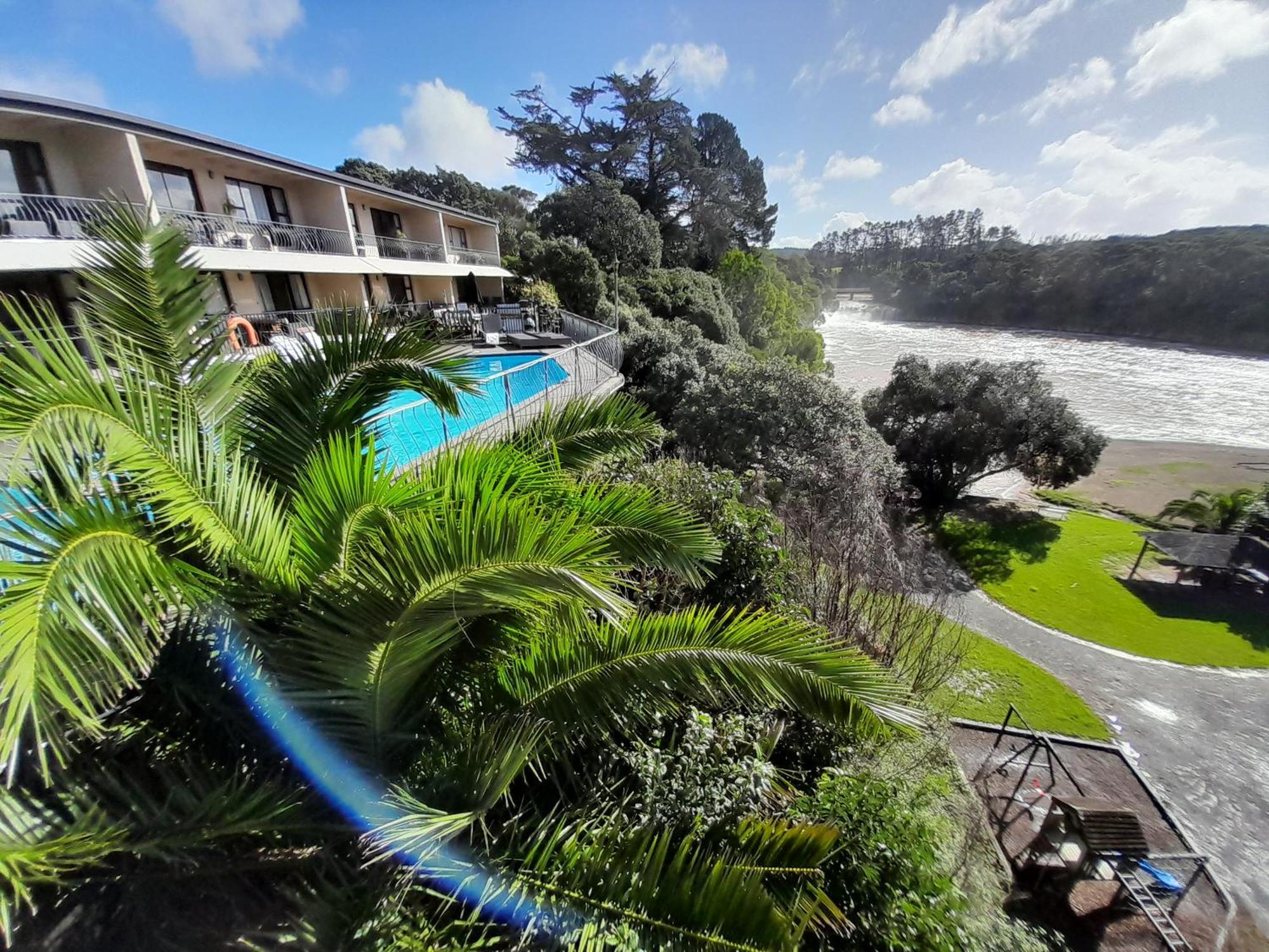 Waterfalls Estate - & 3* Paihia