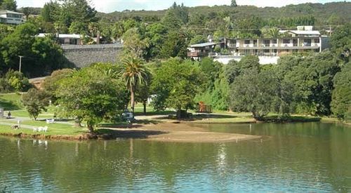 Waterfalls Estate - & Motel 3*